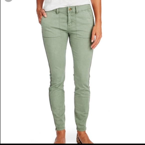 Vineyard Vines Pants - NWT Vineyard Vines Pants Garment Dyed Skinny Olive